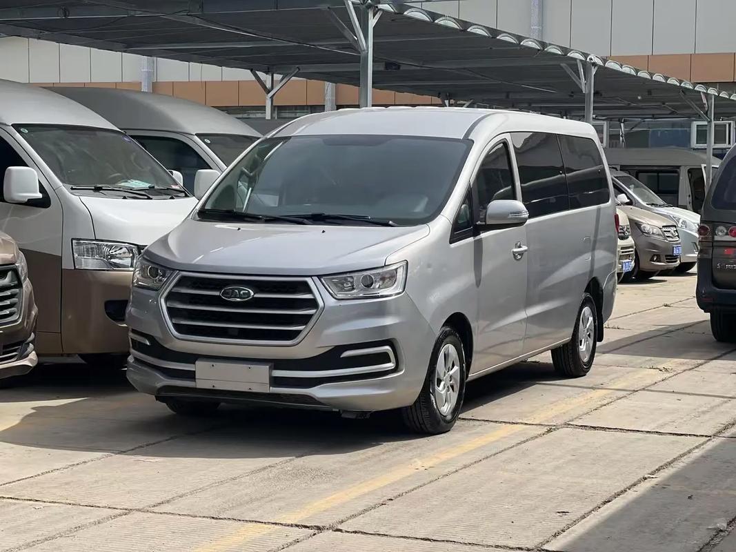 瑞风汽车7座商务图片(瑞风汽车七座)