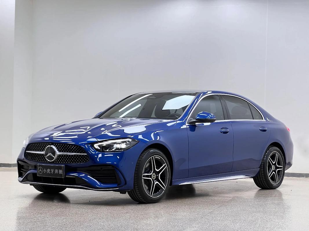 奔驰180l(奔驰180l报价2023款新车价格及图片)