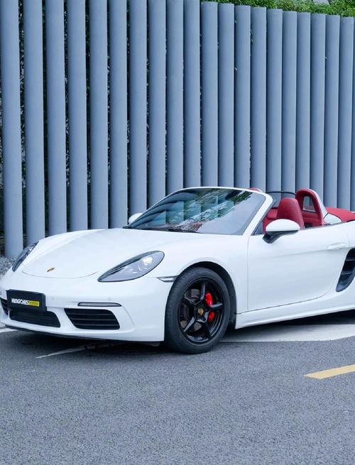 保时捷718敞篷4人座,718保时捷敞篷几个座