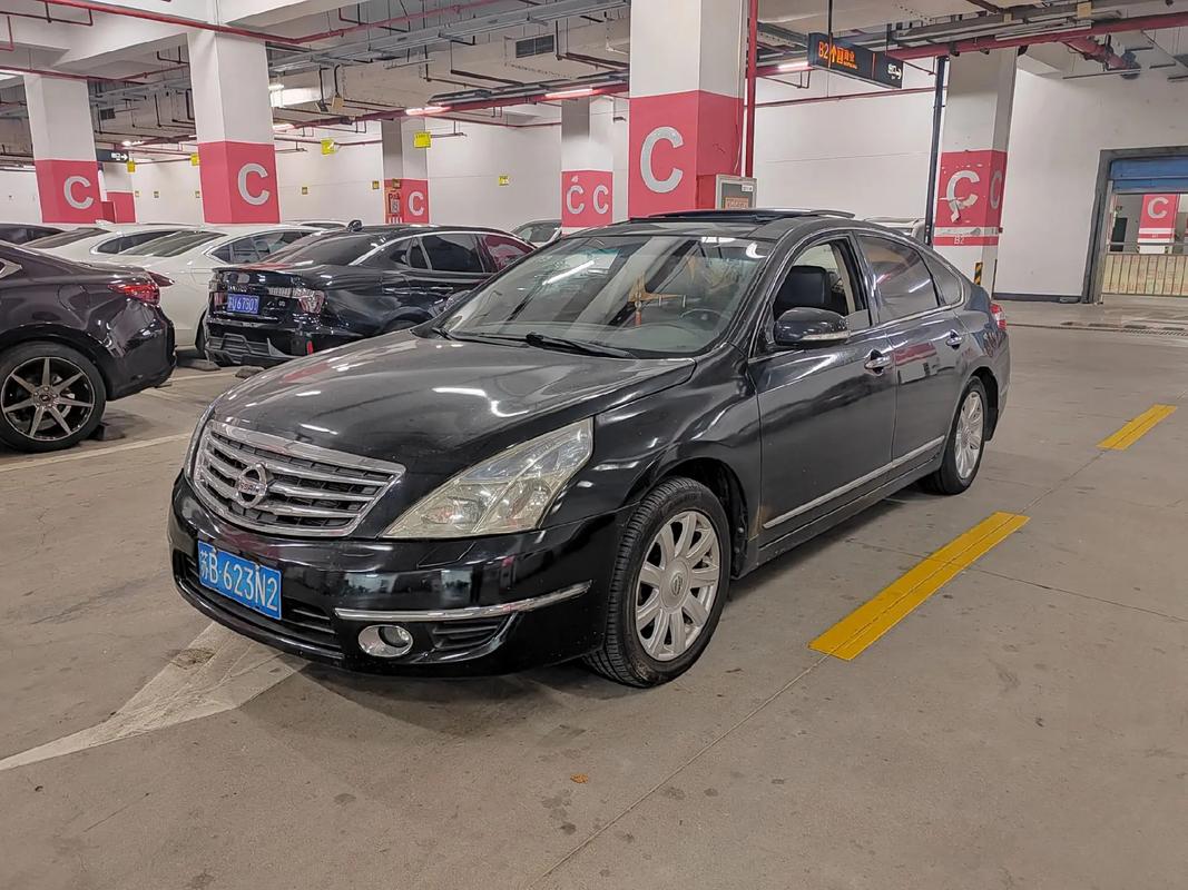 尼桑天籁公爵王(尼桑天籁公爵王25v6分几种颜色)