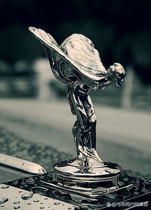 劳斯莱斯的标志长什么样 劳斯莱斯的标志长什么样子